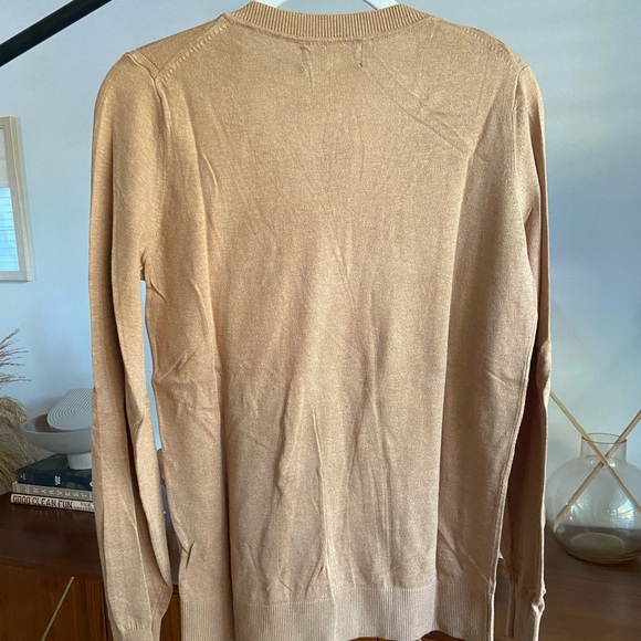 Banana Republic Sweater - Picture 2 of 3